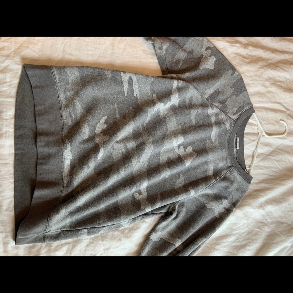 Crew neck